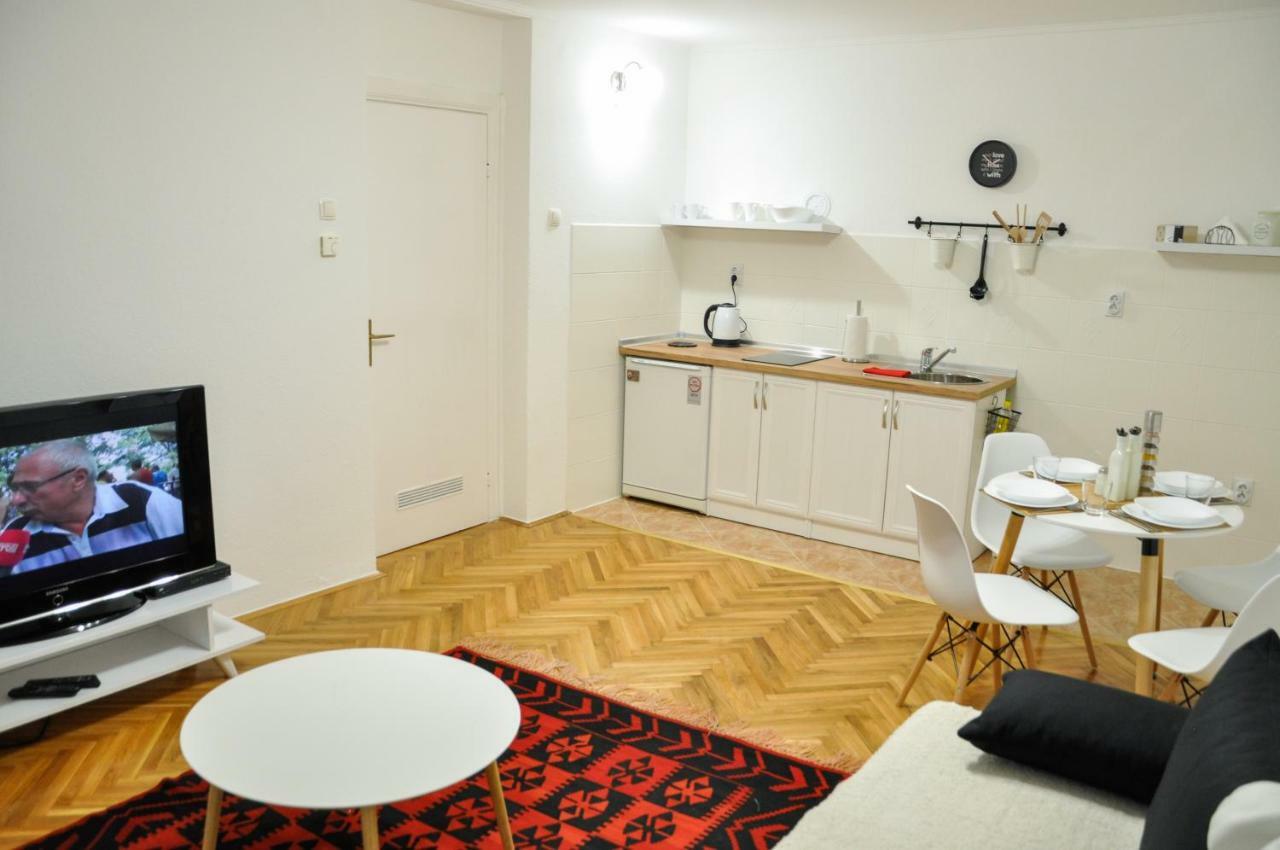 Zvekir - Old Town Apartment Sarajevo Luaran gambar