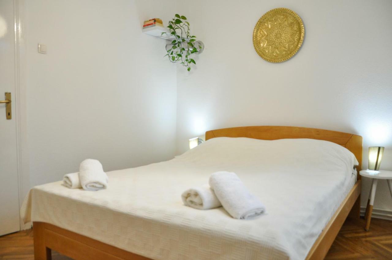 Zvekir - Old Town Apartment Sarajevo Luaran gambar